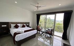 Rainwood Aurum Resort